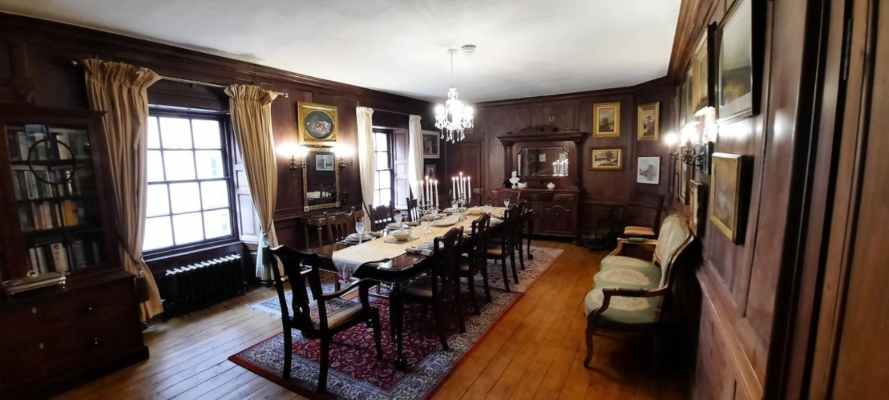 Auchleven East Wing Lickleyhead Castleヴィラ エクステリア 写真