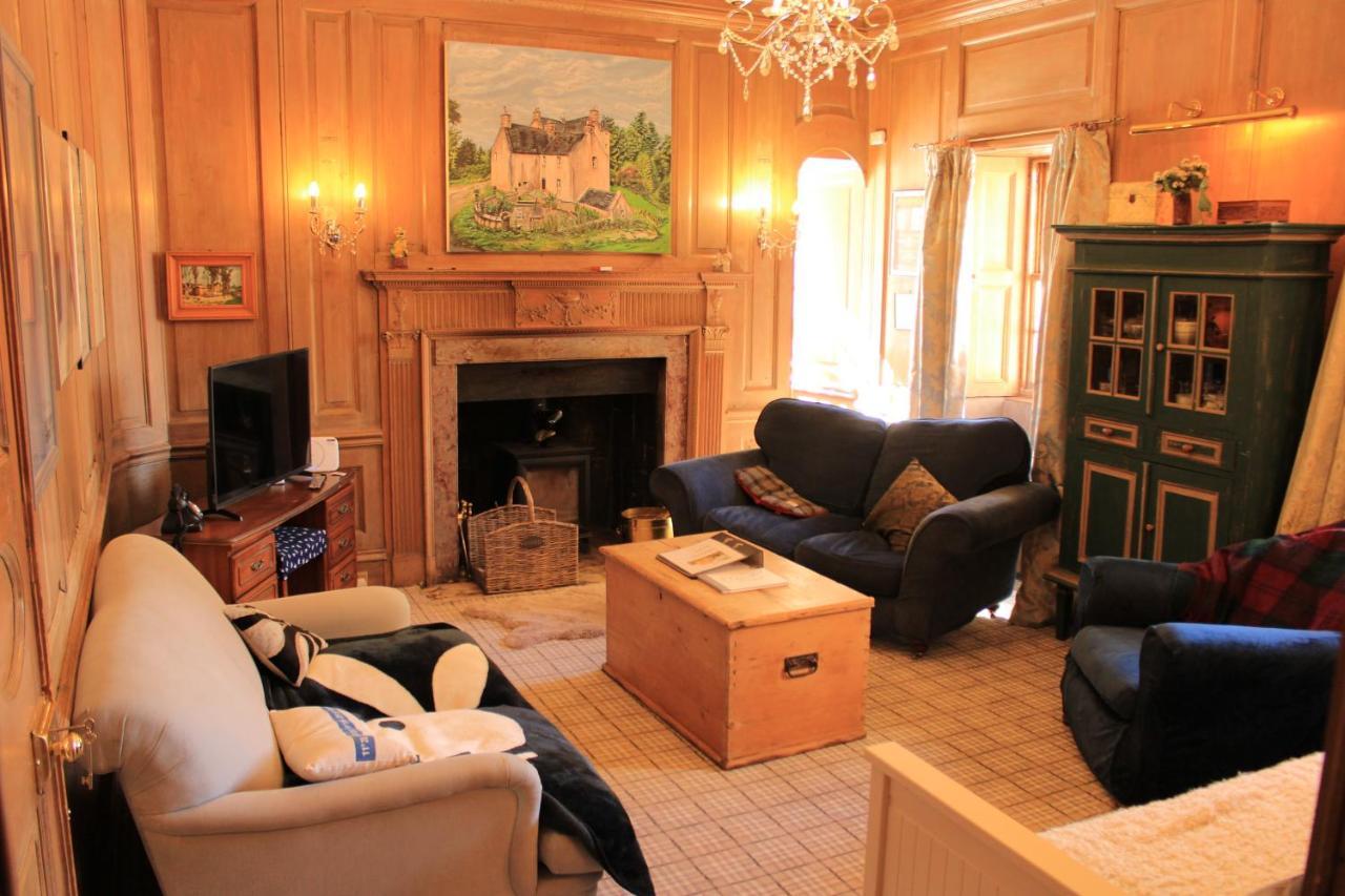 Auchleven East Wing Lickleyhead Castleヴィラ エクステリア 写真