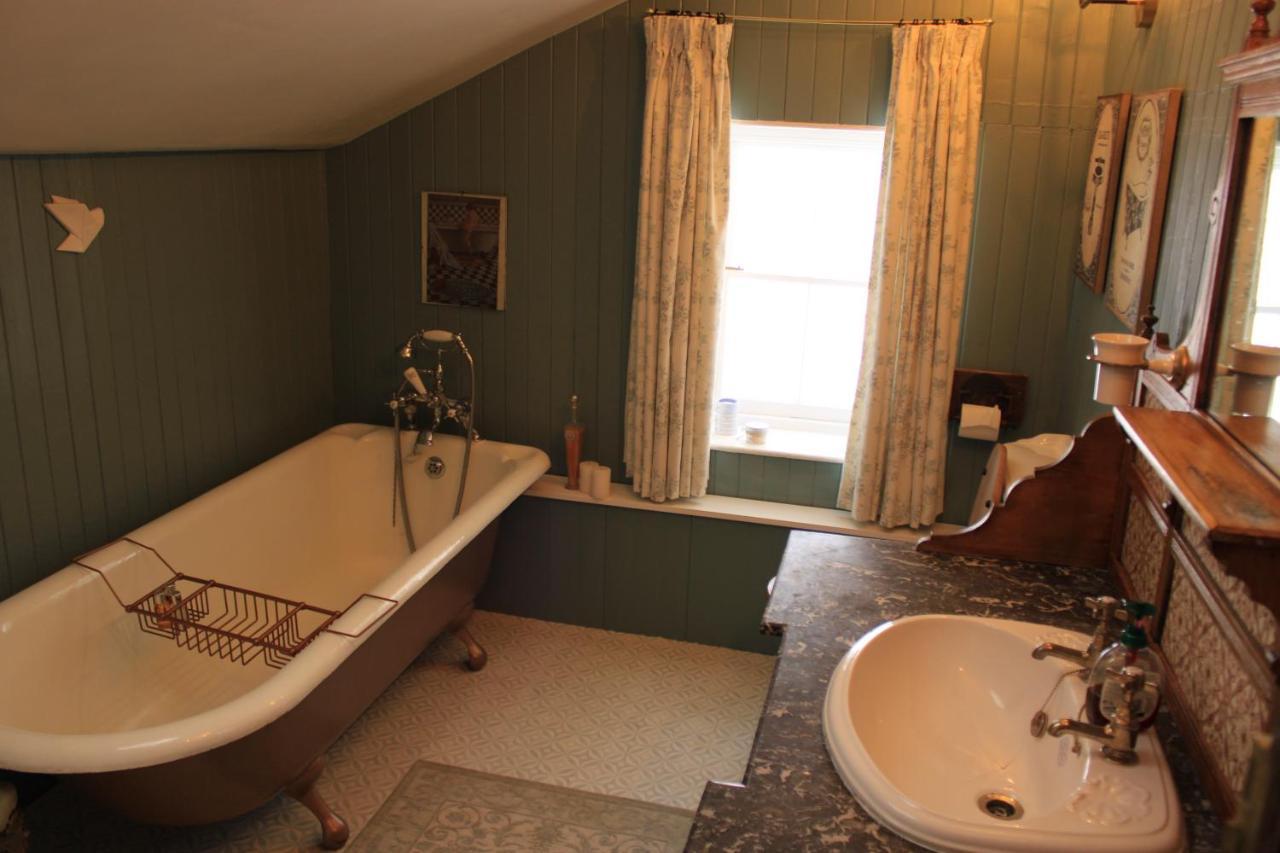 Auchleven East Wing Lickleyhead Castleヴィラ エクステリア 写真