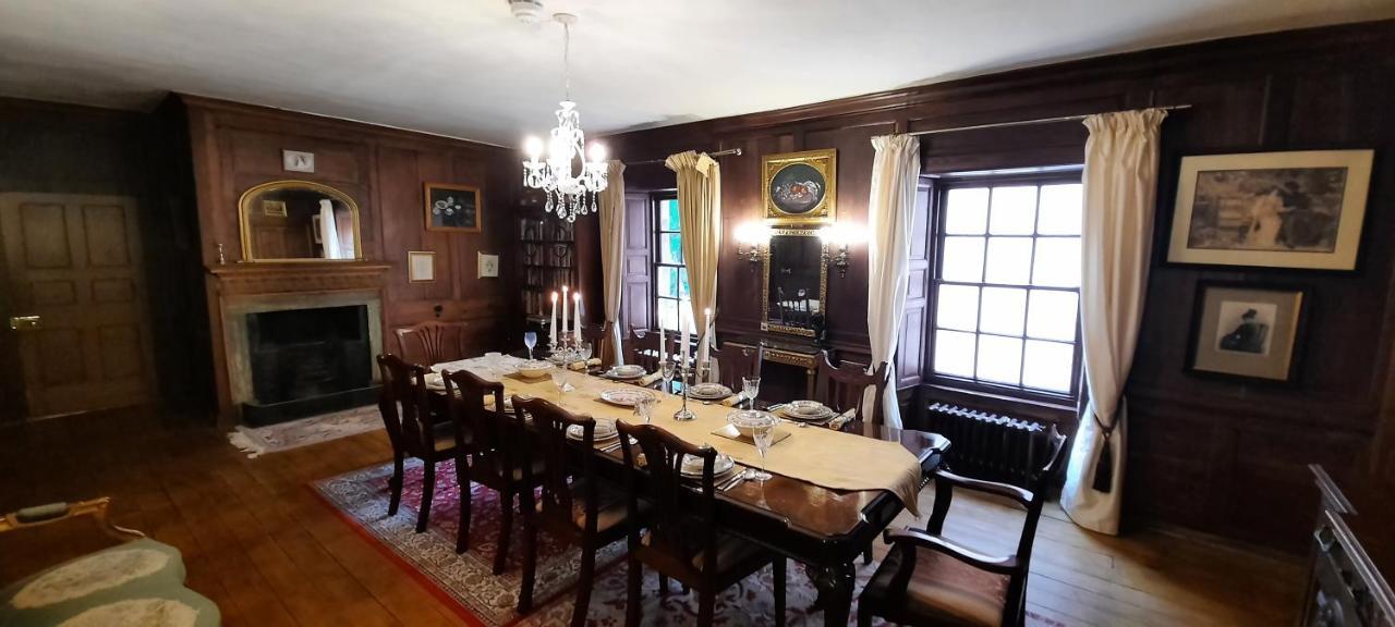 Auchleven East Wing Lickleyhead Castleヴィラ エクステリア 写真